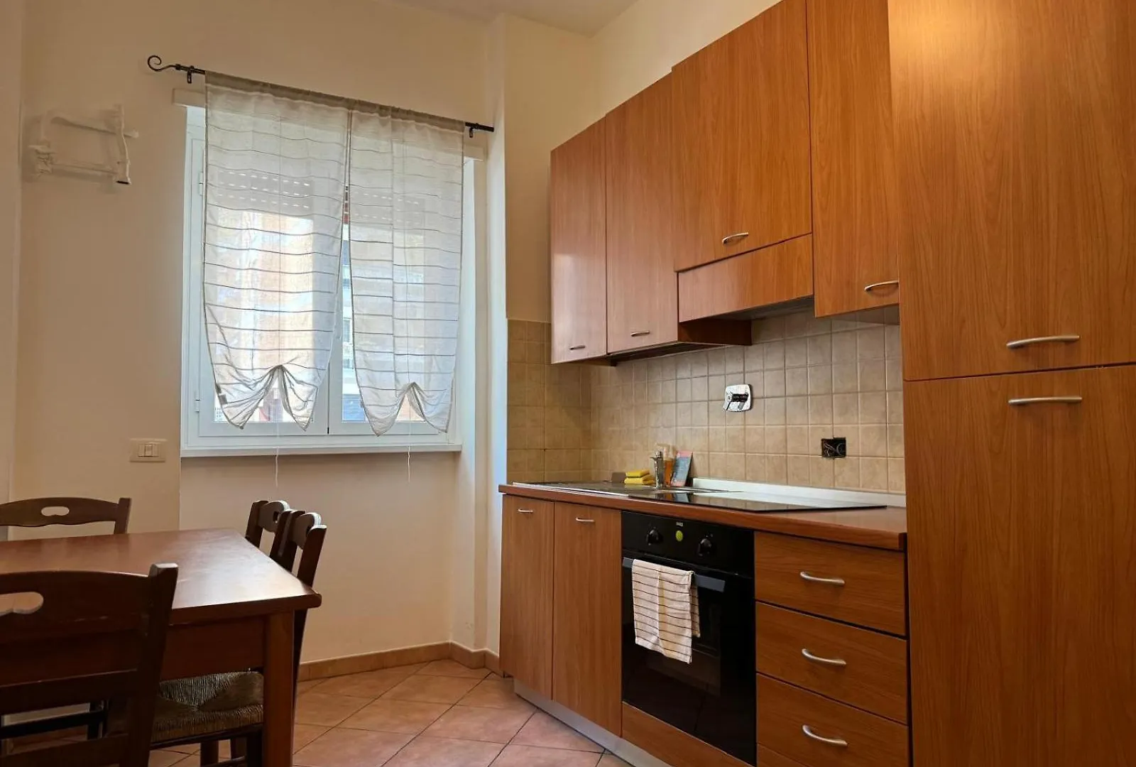 Oderisi Crossroads Apartment Rome